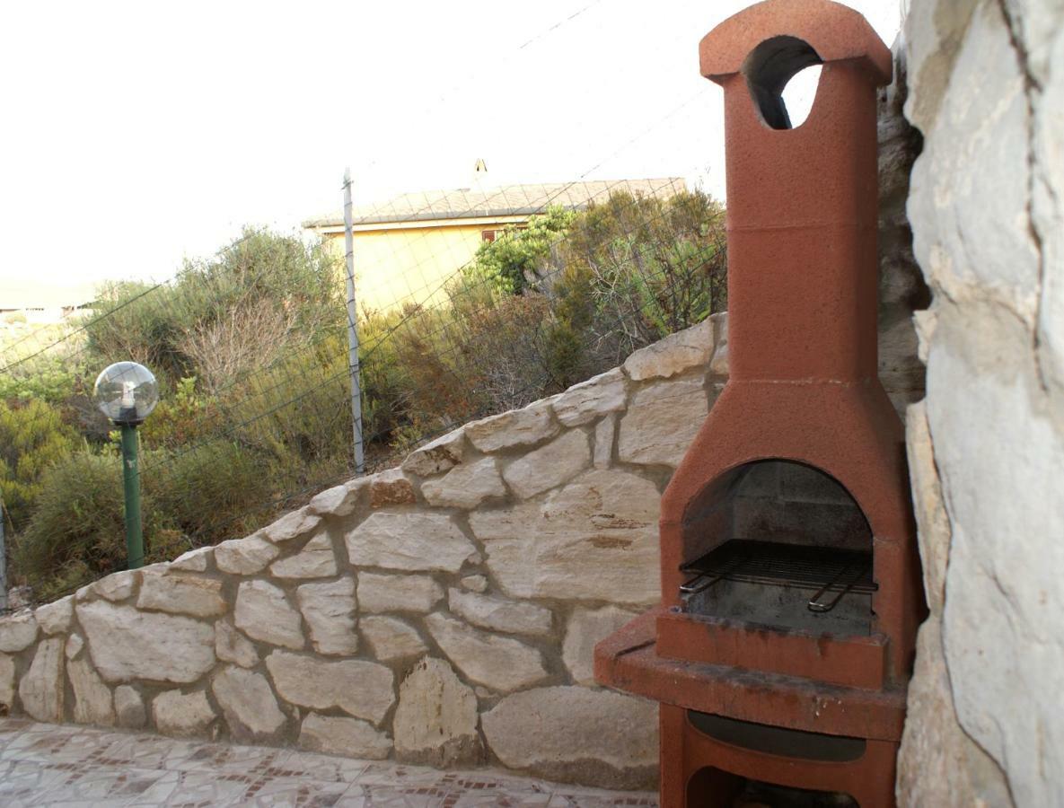 Casette Del Maestrale E Dello Scirocco SantʼAntìoco Exteriör bild